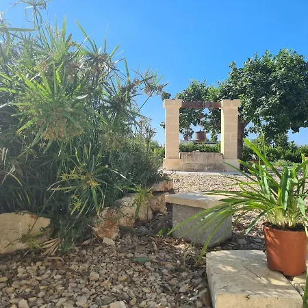 Stylish & Romantic Country House, Toti *